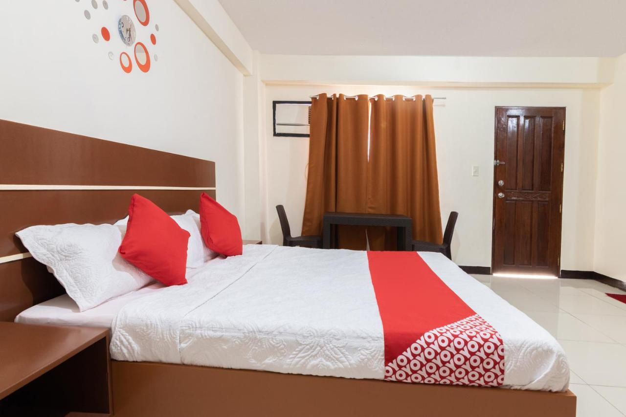 مانيلا Oyo 578 Red Velvet Suites المظهر الخارجي الصورة