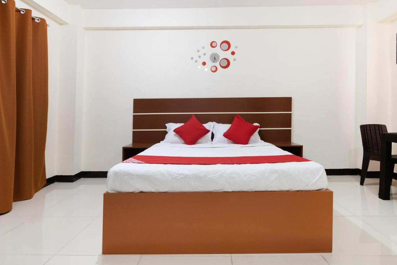 مانيلا Oyo 578 Red Velvet Suites المظهر الخارجي الصورة