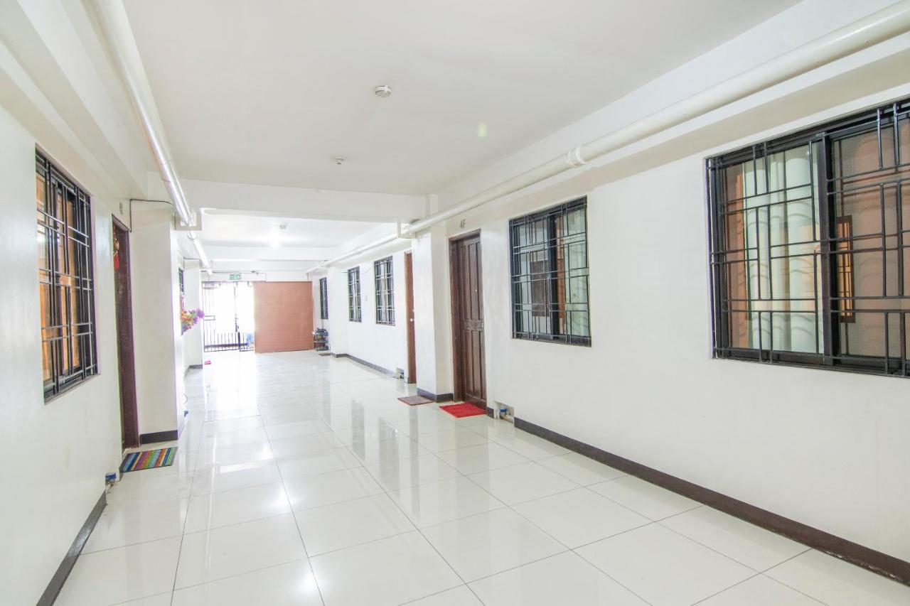 مانيلا Oyo 578 Red Velvet Suites المظهر الخارجي الصورة