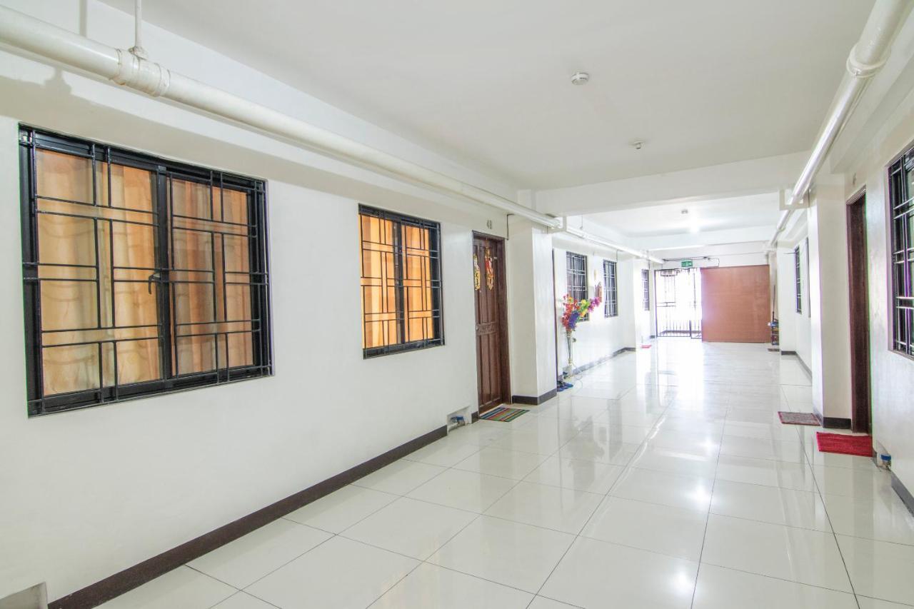 مانيلا Oyo 578 Red Velvet Suites المظهر الخارجي الصورة